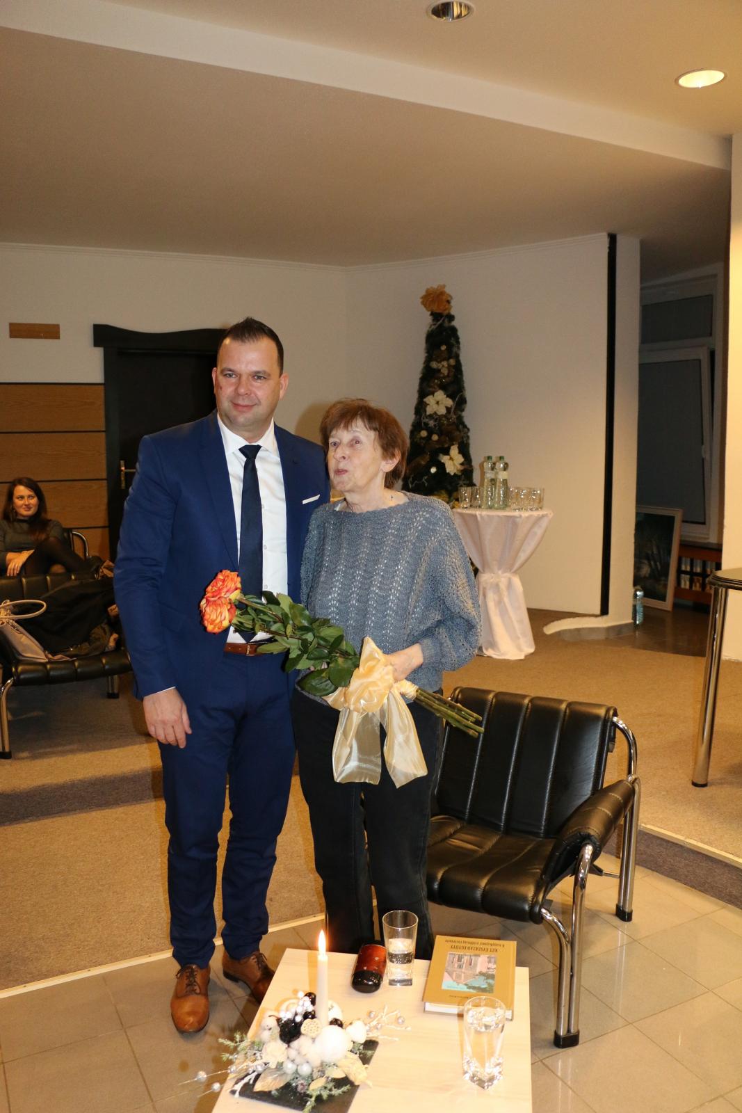 Fotogaléria Prezentácia knižnej publikácie - Demjénné Kovács Erna, Két évszázad együtt - 2018 (12) Prezentácia knižnej publikácie - Demjénné Kovács Erna, Két évszázad együtt - 2018